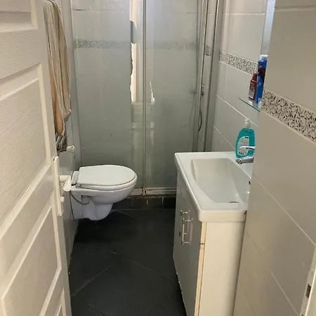 50 Meter To Ortakoy Seaside,close The Center 1+1 Appartement Istambul