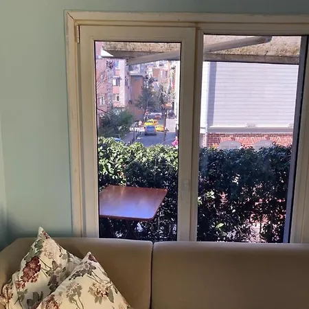 50 Meter To Ortakoy Seaside,close The Center 1+1 Appartement *